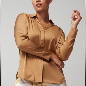SOMA satin finish long sleeve button down shirt